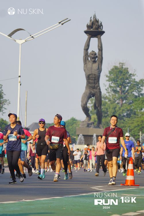 Race photo from Nu Skin Run 10K
