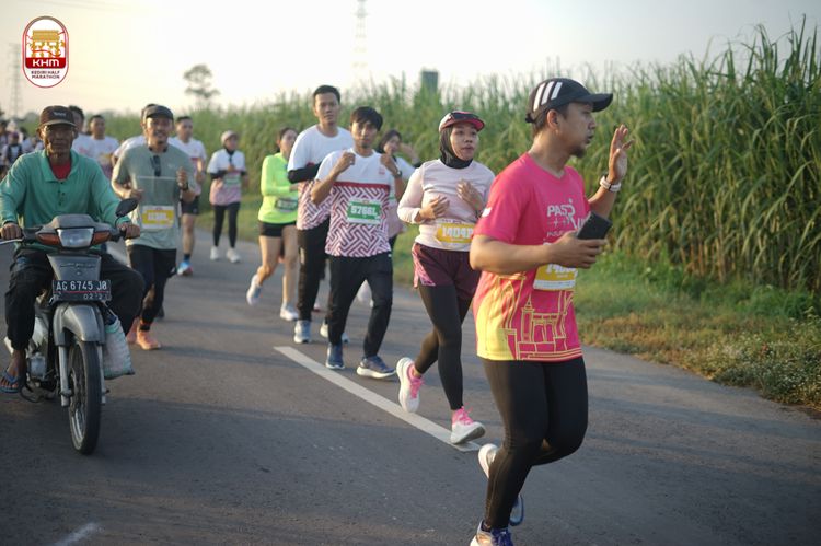 Race photo from Kediri Half Marathon 2024