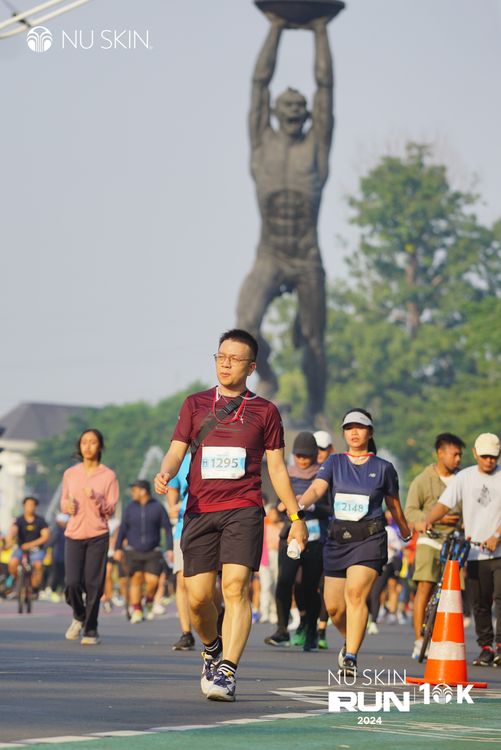 Race photo from Nu Skin Run 10K