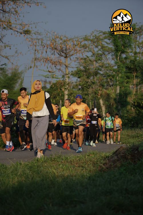 Race photo from Kelud Vertical Challenge 2024
