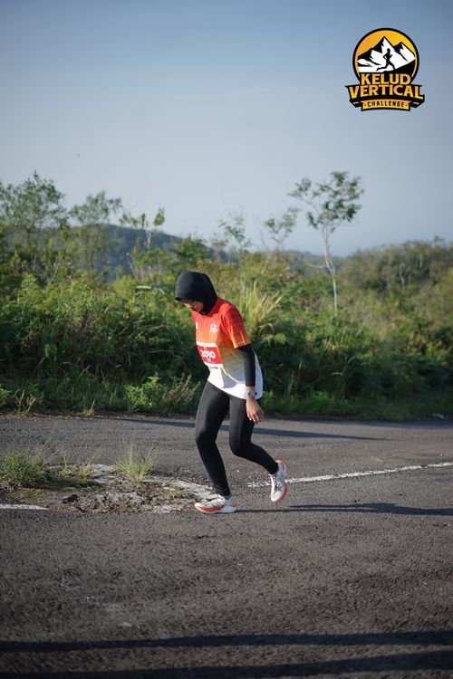 Race photo from Kelud Vertical Challenge 2024