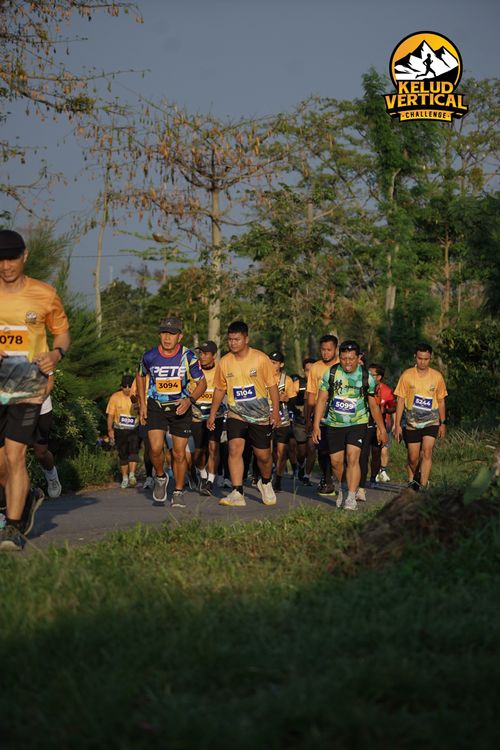 Race photo from Kelud Vertical Challenge 2024