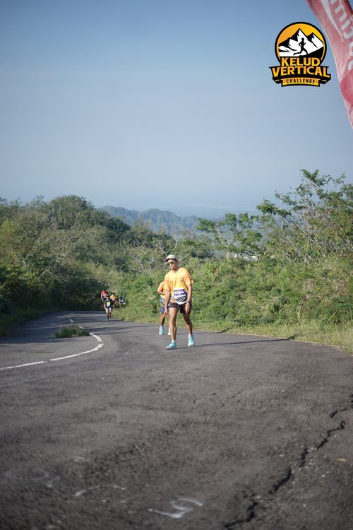 Race photo from Kelud Vertical Challenge 2024