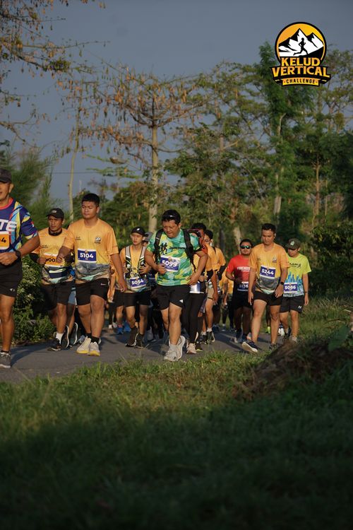 Race photo from Kelud Vertical Challenge 2024