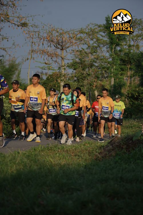 Race photo from Kelud Vertical Challenge 2024