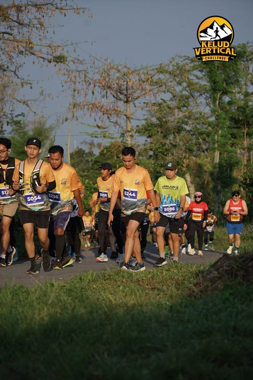 Race photo from Kelud Vertical Challenge 2024