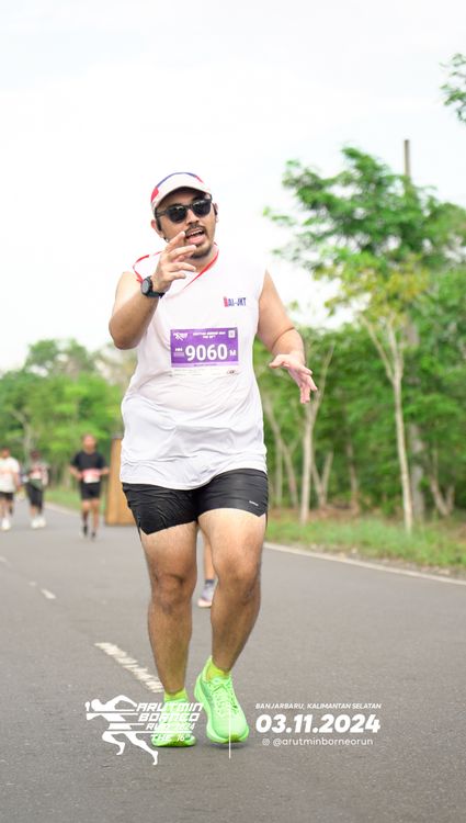 Race photo from Arutmin Borneo Run 2024