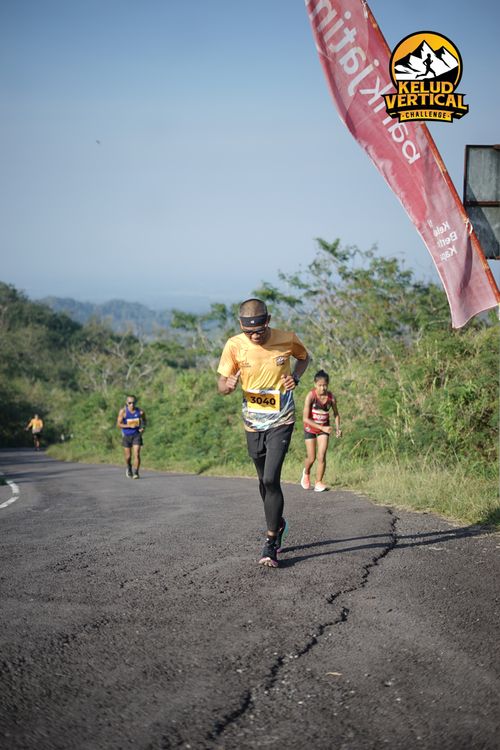 Race photo from Kelud Vertical Challenge 2024