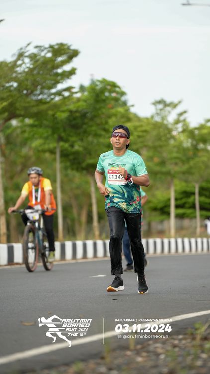 Race photo from Arutmin Borneo Run 2024