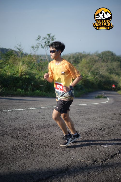 Race photo from Kelud Vertical Challenge 2024