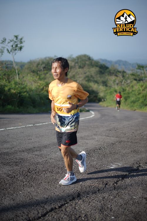 Race photo from Kelud Vertical Challenge 2024