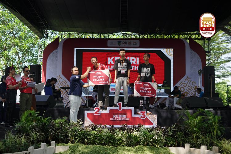 Race photo from Kediri Half Marathon 2025