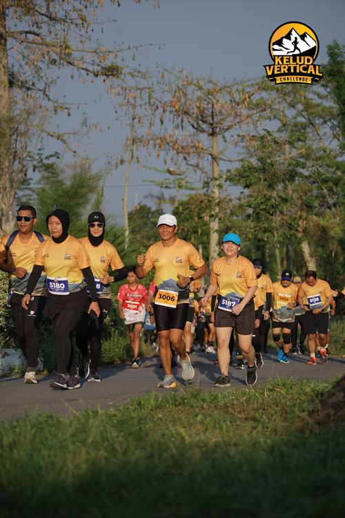 Race photo from Kelud Vertical Challenge 2024