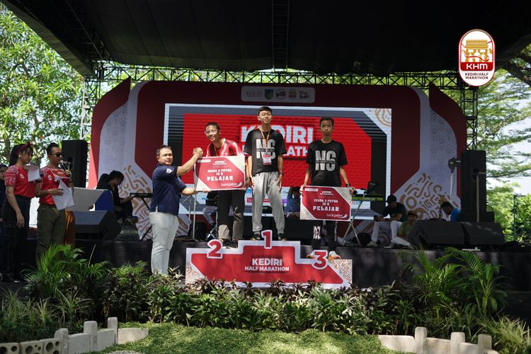 Race photo from Kediri Half Marathon 2025
