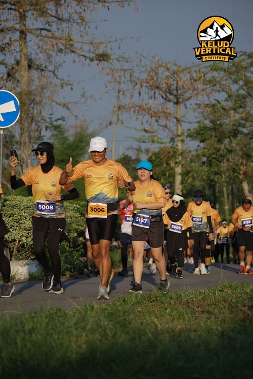 Race photo from Kelud Vertical Challenge 2024