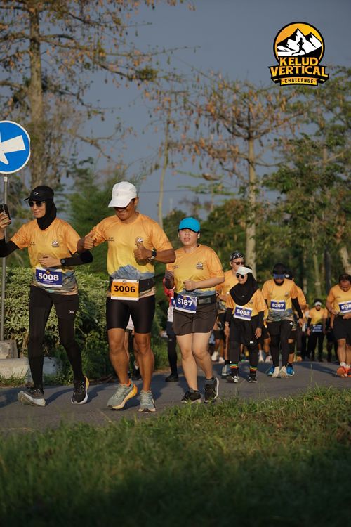 Race photo from Kelud Vertical Challenge 2024