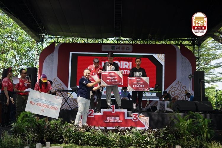 Race photo from Kediri Half Marathon 2025