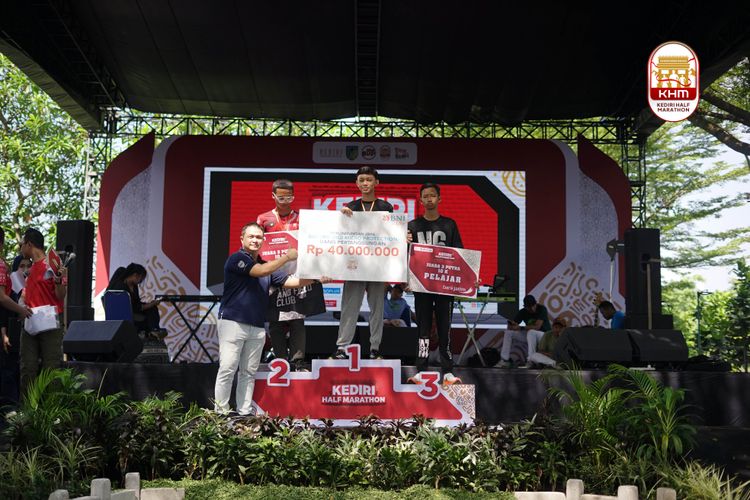 Race photo from Kediri Half Marathon 2025