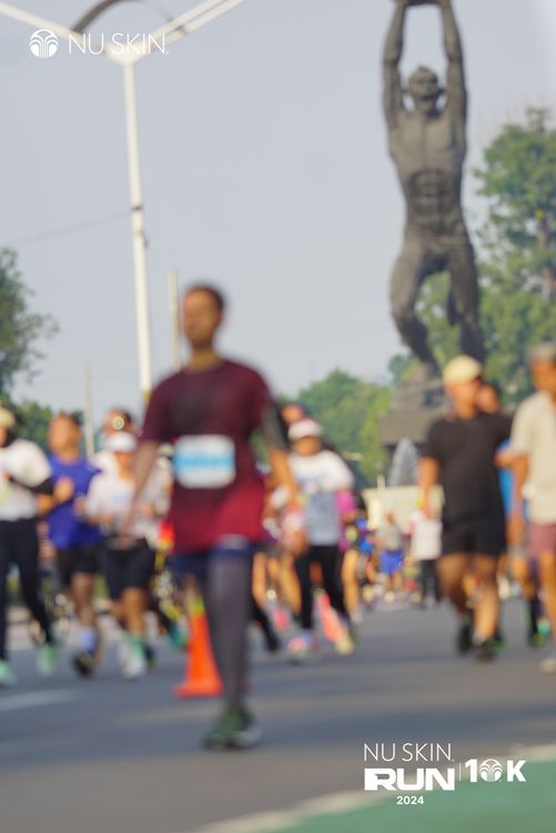 Race photo from Nu Skin Run 10K