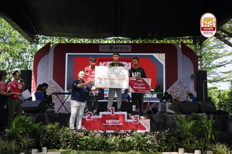 Race photo from Kediri Half Marathon 2025