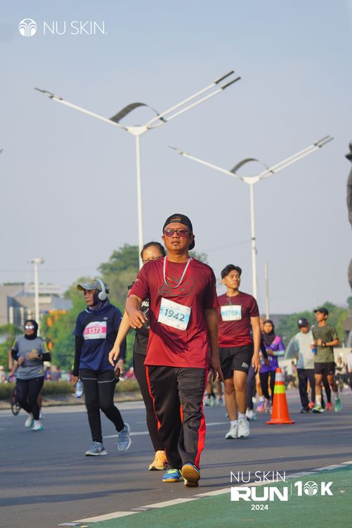Race photo from Nu Skin Run 10K