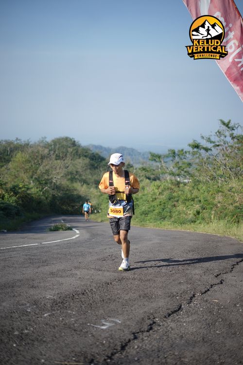 Race photo from Kelud Vertical Challenge 2024