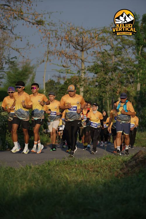 Race photo from Kelud Vertical Challenge 2024