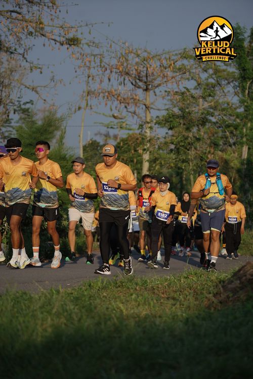 Race photo from Kelud Vertical Challenge 2024