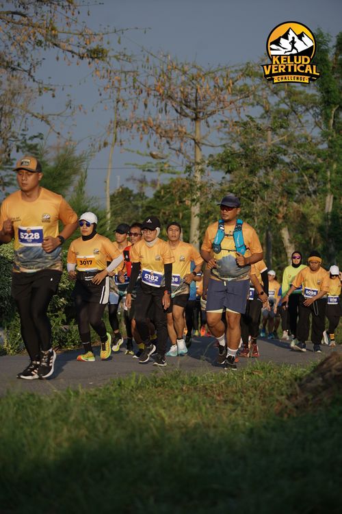 Race photo from Kelud Vertical Challenge 2024