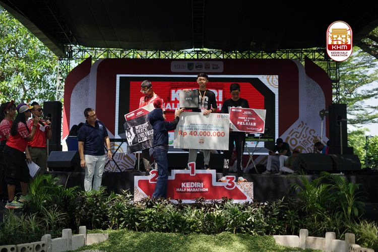 Race photo from Kediri Half Marathon 2025