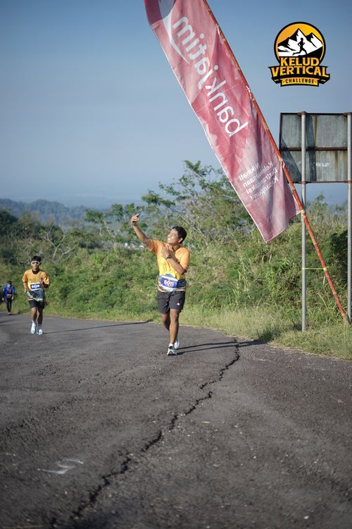 Race photo from Kelud Vertical Challenge 2024