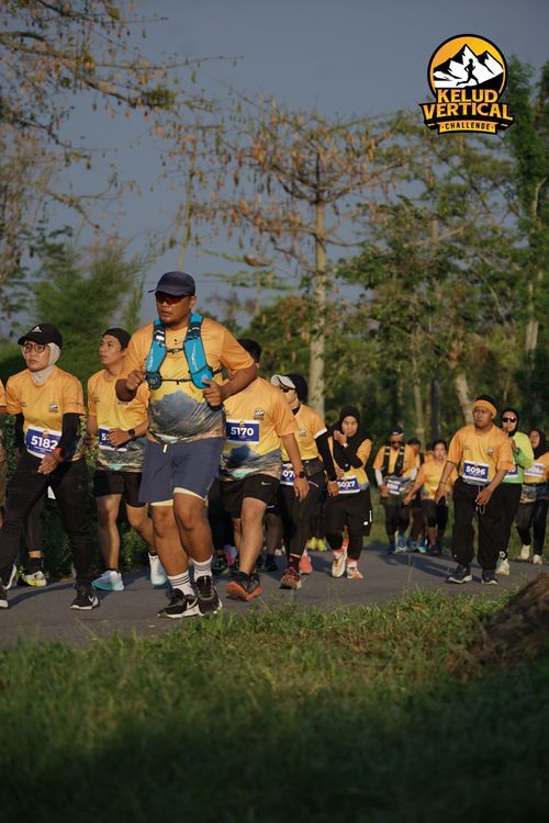 Race photo from Kelud Vertical Challenge 2024