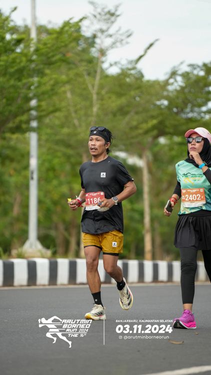 Race photo from Arutmin Borneo Run 2024