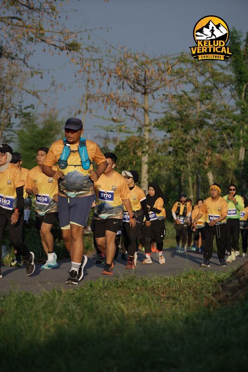 Race photo from Kelud Vertical Challenge 2024