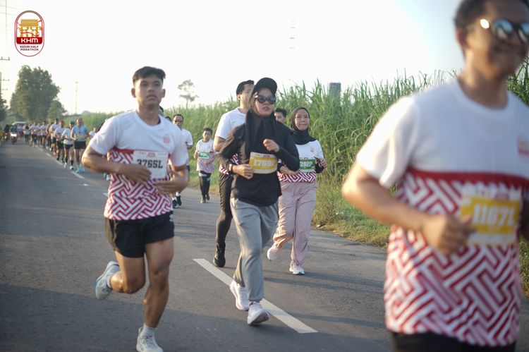 Race photo from Kediri Half Marathon 2024