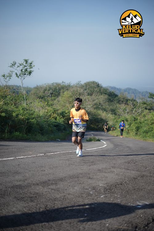 Race photo from Kelud Vertical Challenge 2024