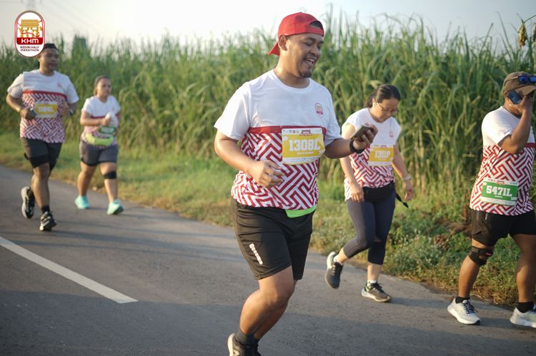 Race photo from Kediri Half Marathon 2024