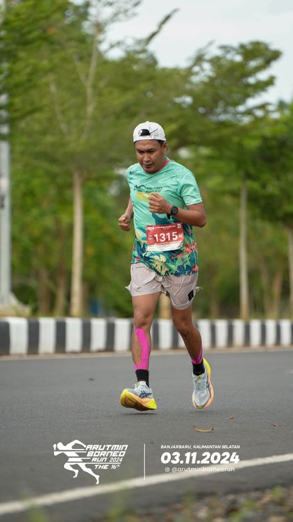 Race photo from Arutmin Borneo Run 2024