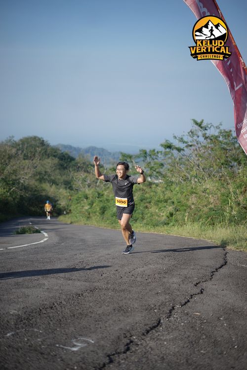 Race photo from Kelud Vertical Challenge 2024
