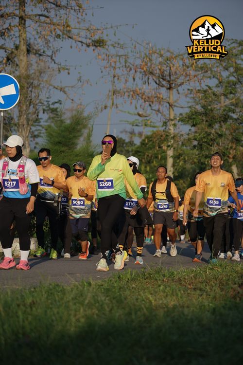 Race photo from Kelud Vertical Challenge 2024