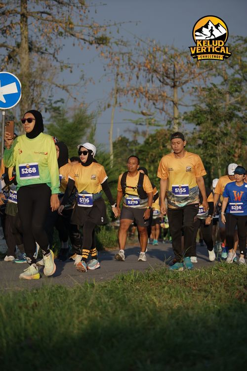 Race photo from Kelud Vertical Challenge 2024