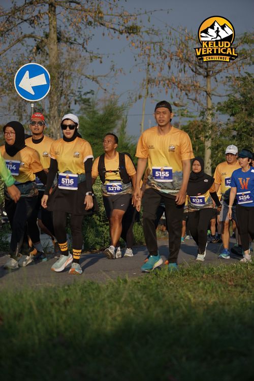 Race photo from Kelud Vertical Challenge 2024