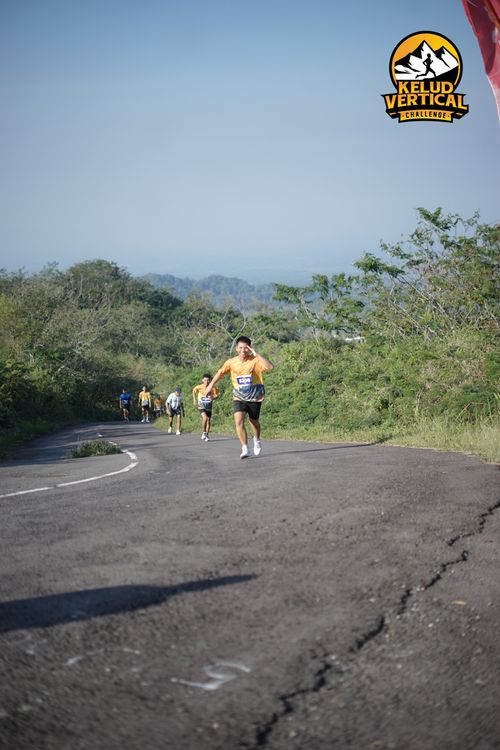 Race photo from Kelud Vertical Challenge 2024