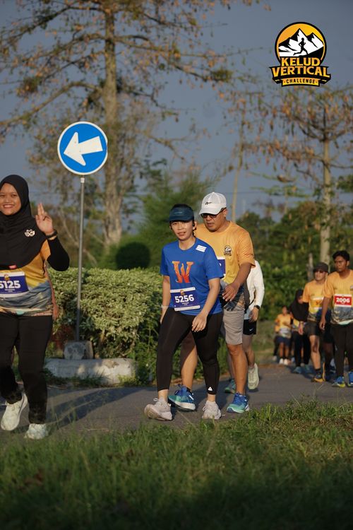 Race photo from Kelud Vertical Challenge 2024