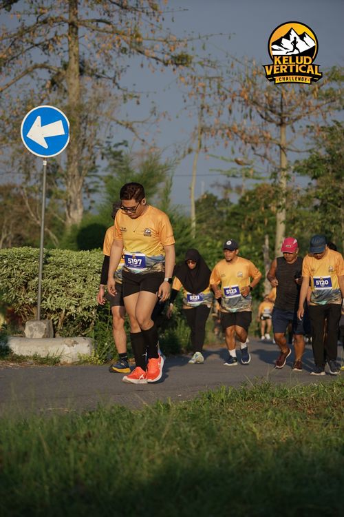 Race photo from Kelud Vertical Challenge 2024