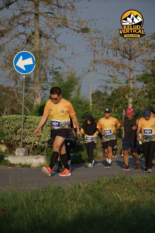 Race photo from Kelud Vertical Challenge 2024