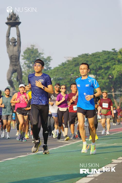 Race photo from Nu Skin Run 10K