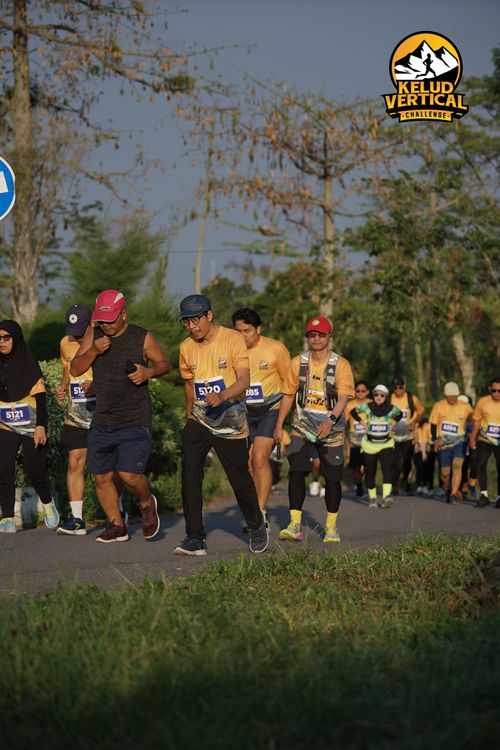 Race photo from Kelud Vertical Challenge 2024