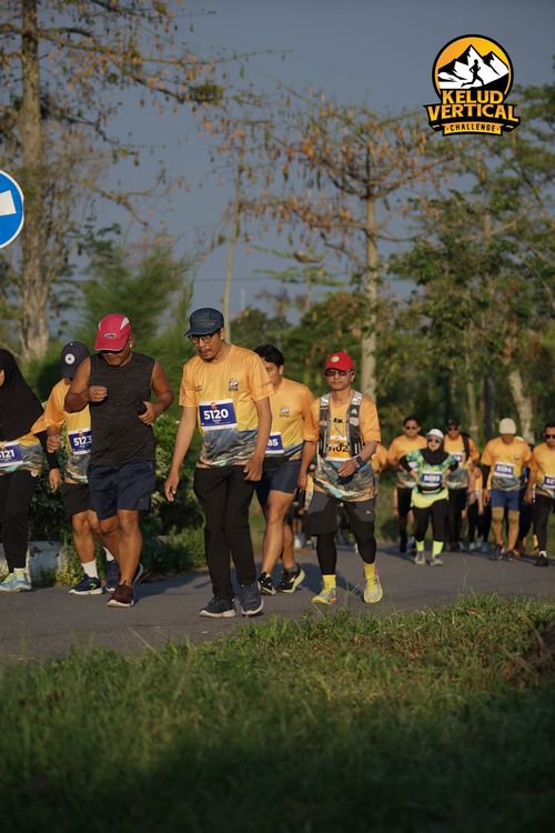 Race photo from Kelud Vertical Challenge 2024