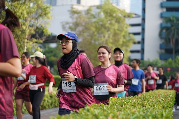 Race photo from Assurance Fun Run 2024